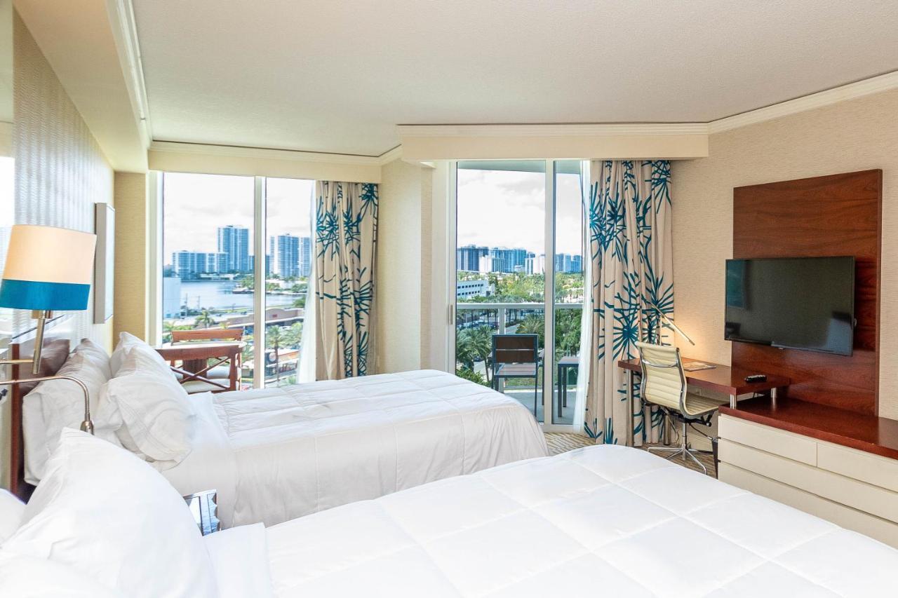 Trump Intl 2 Bedroom Apartment 1600 Sqf Ocean And Bay View Sunny Isles Beach Buitenkant foto