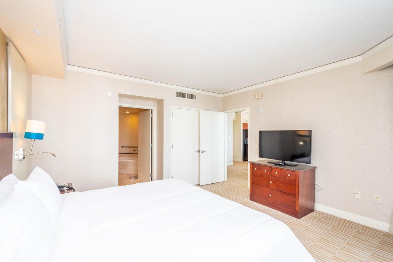 Trump Intl 2 Bedroom Apartment 1600 Sqf Ocean And Bay View Sunny Isles Beach Buitenkant foto