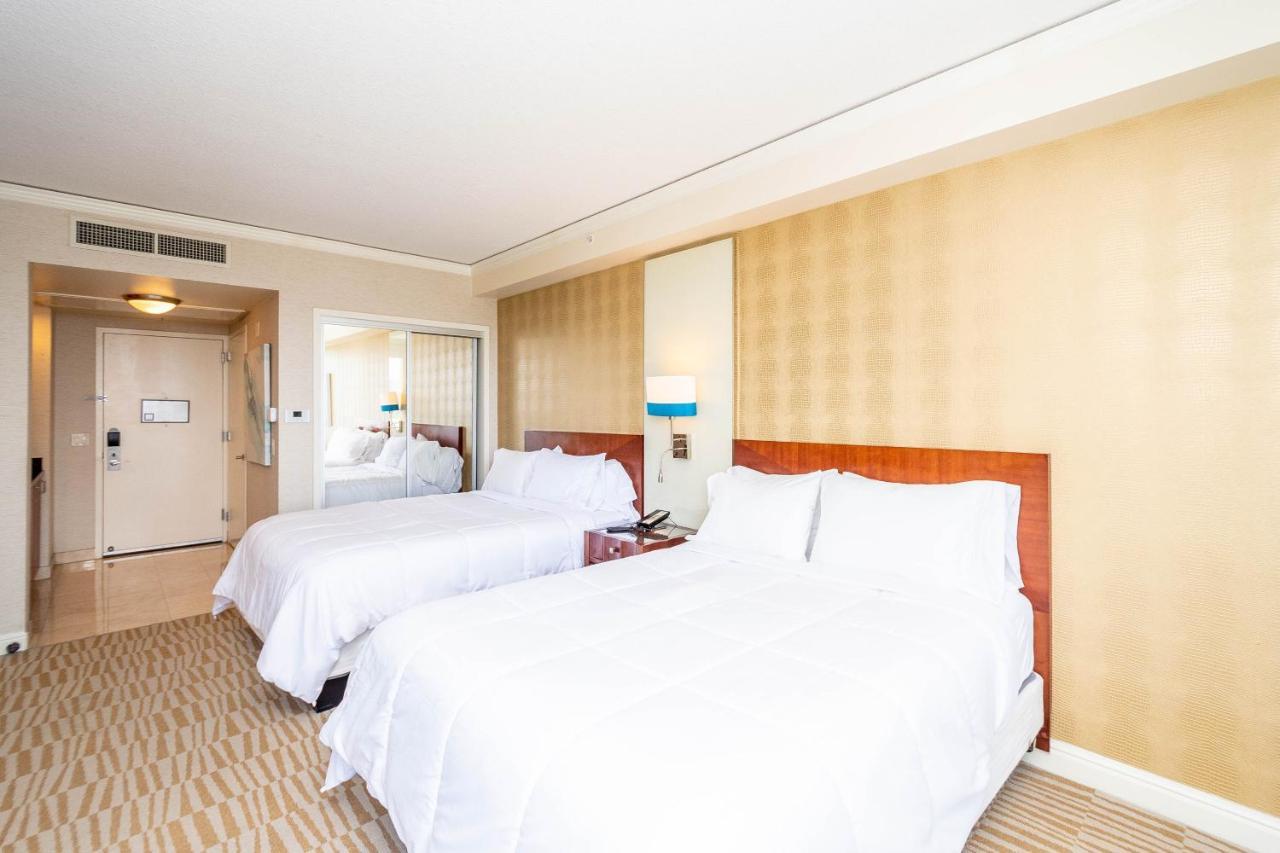 Trump Intl 2 Bedroom Apartment 1600 Sqf Ocean And Bay View Sunny Isles Beach Buitenkant foto